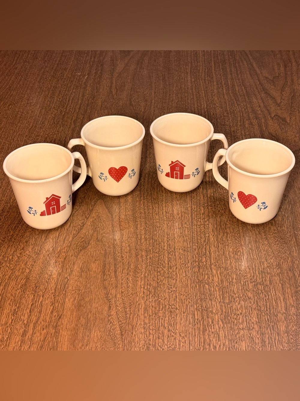 Vintage Corning Corelle “Hometown” Cute Country Hearts & Homestead Set of 4 Mugs